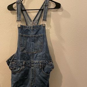 Adjustable short overalls